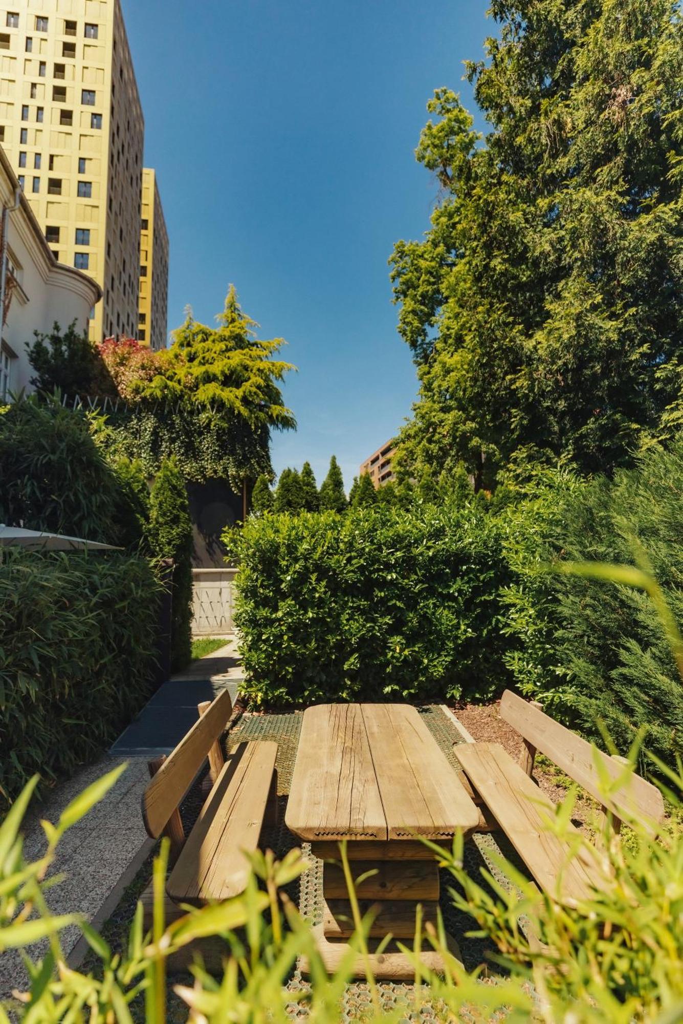 City Glamping By One66 Hotel Ljubljana Exterior photo